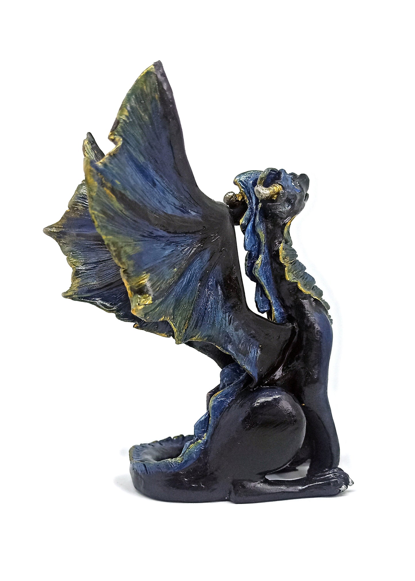 Figurine of a mighty dragon