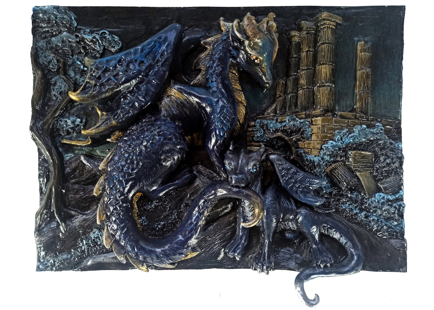 Bas-relief family of dragons