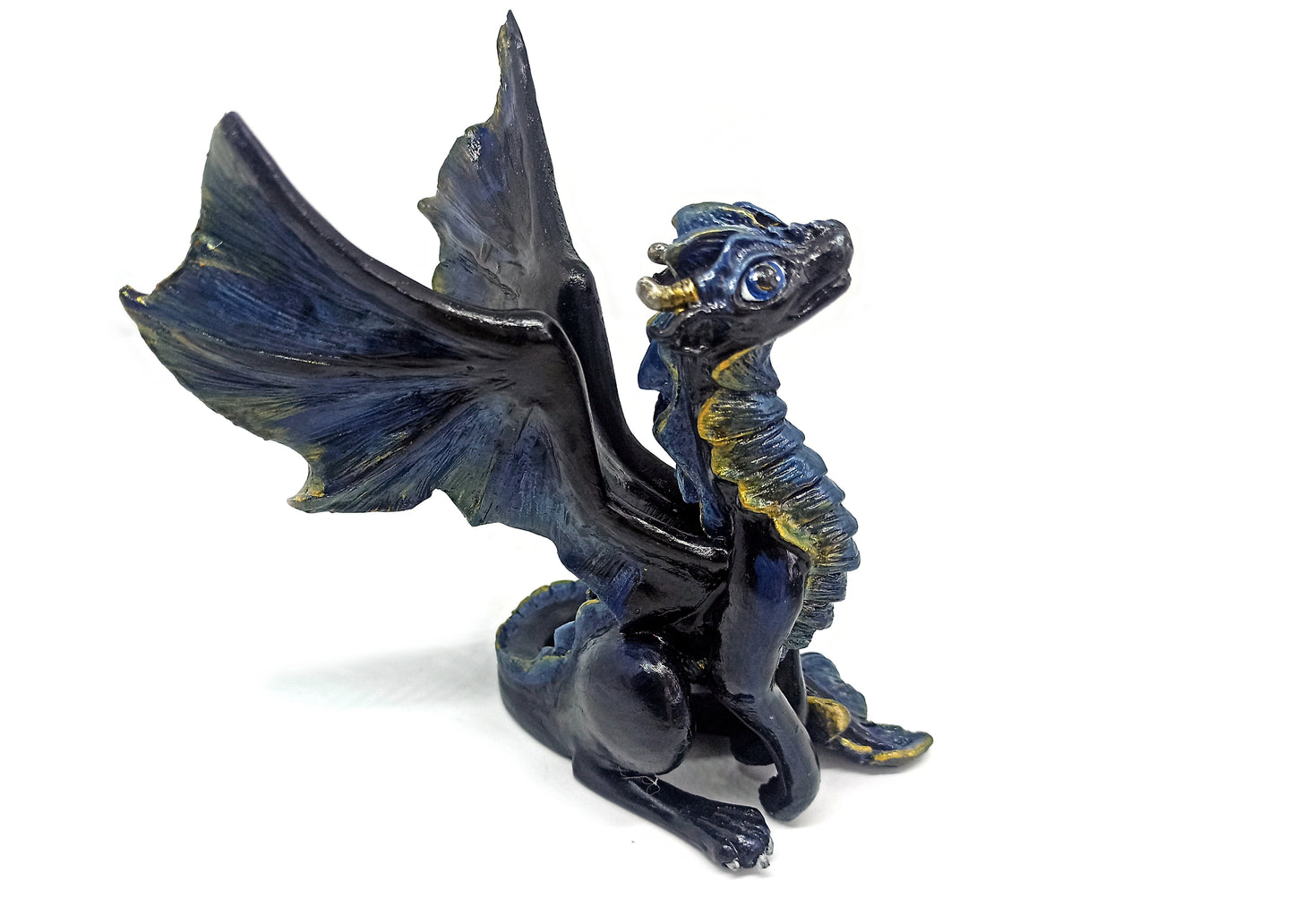 Figurine of a mighty dragon