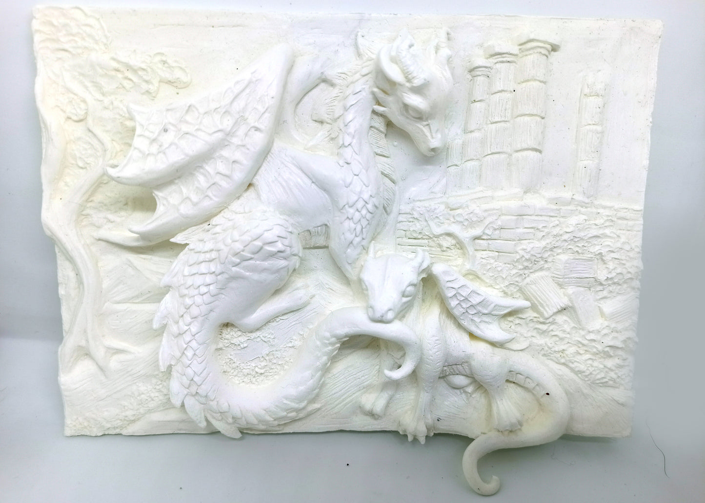 Unpainted Bas-relief dragon family to customize