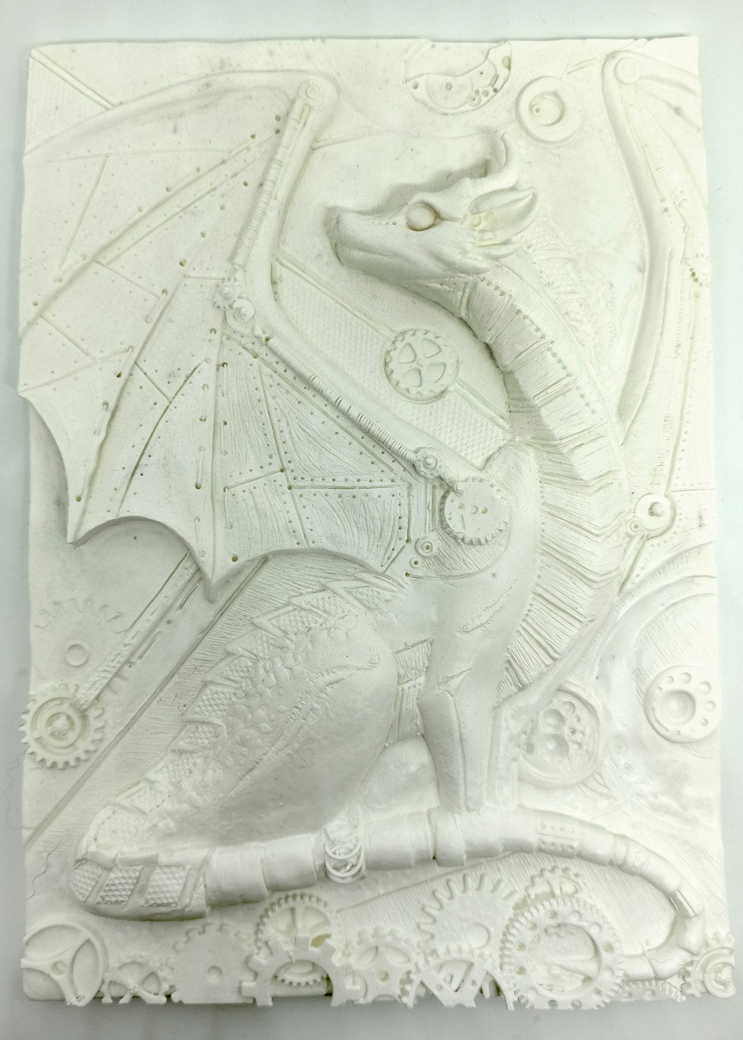 Unpainted Bas-relief steampunk to customize